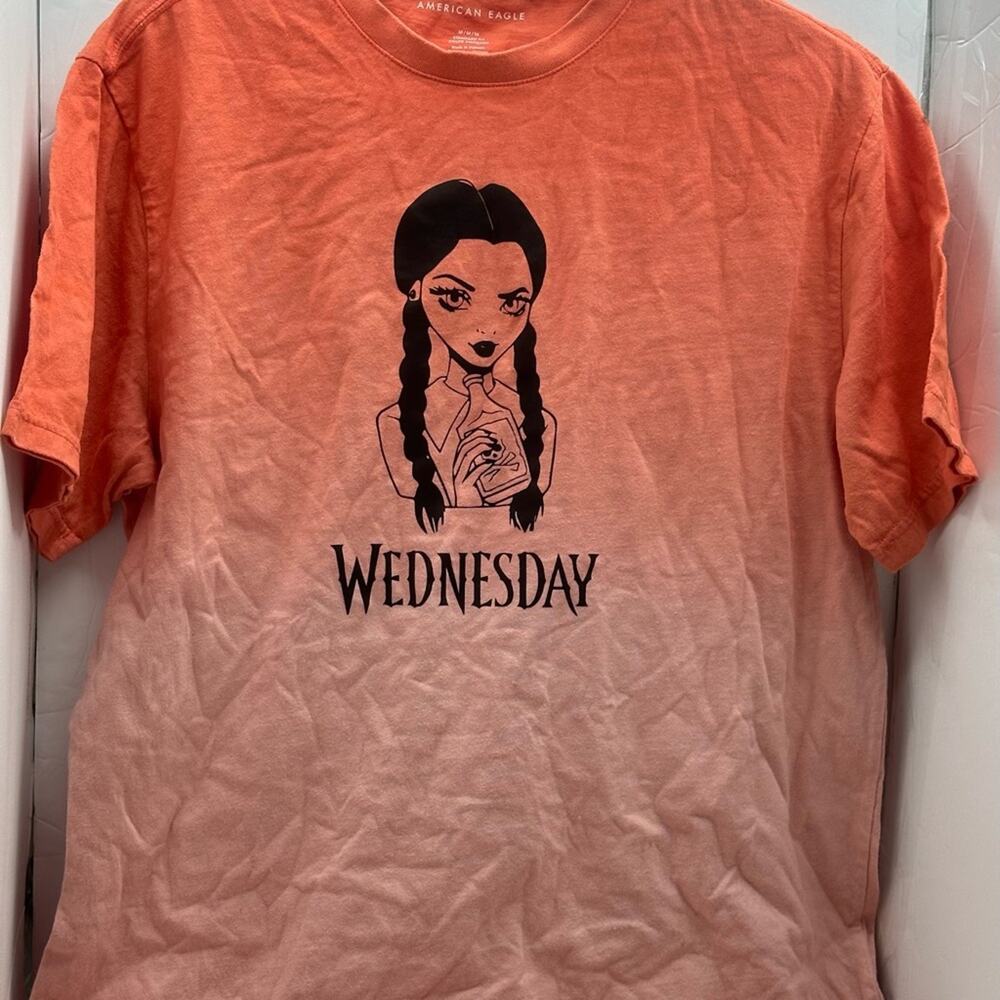 WEDNESDAY ADAMS LIVES -HALLOWEEN READY— TIE DYED SS COTTON TOP American Eagle M